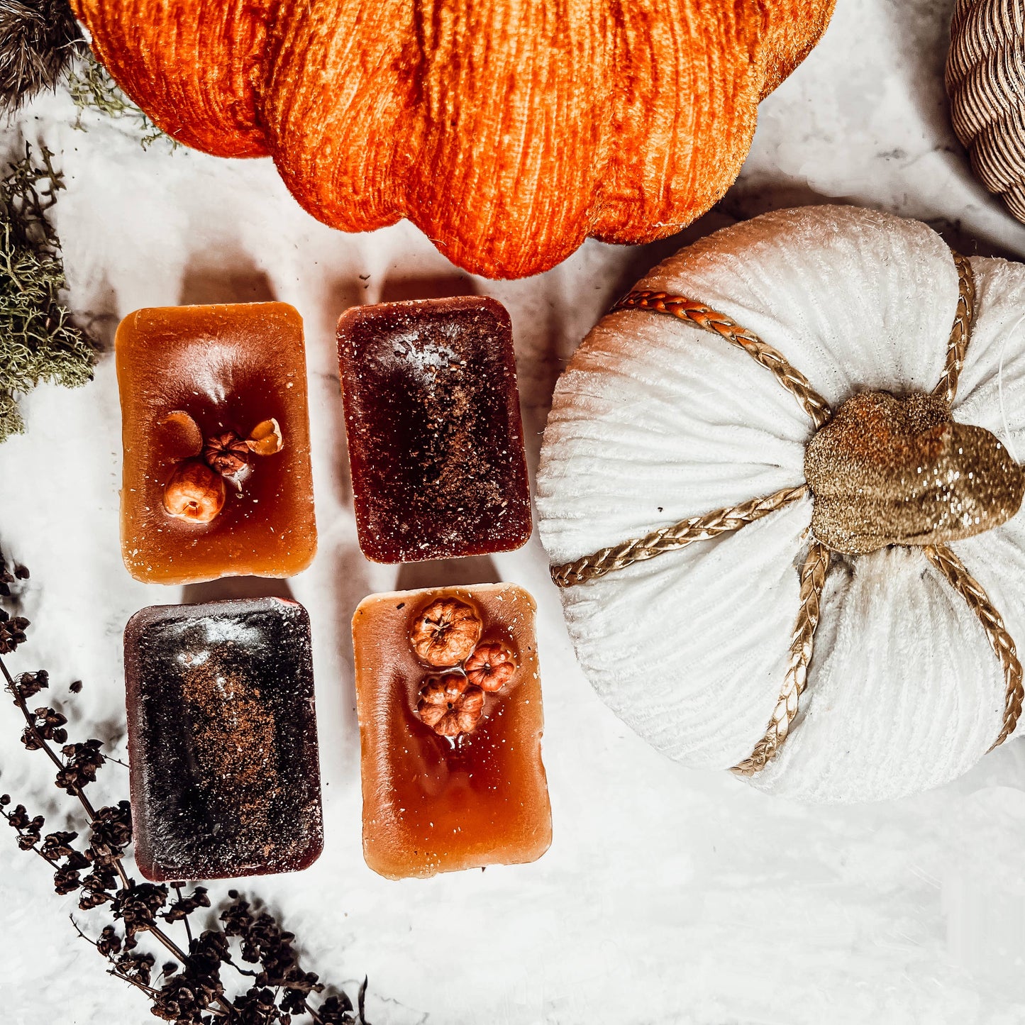 Pumpkin Wax Melts, Unique Pumpkin Lover Gift LIMITED EDITION: White Standard labels / Pumpkin