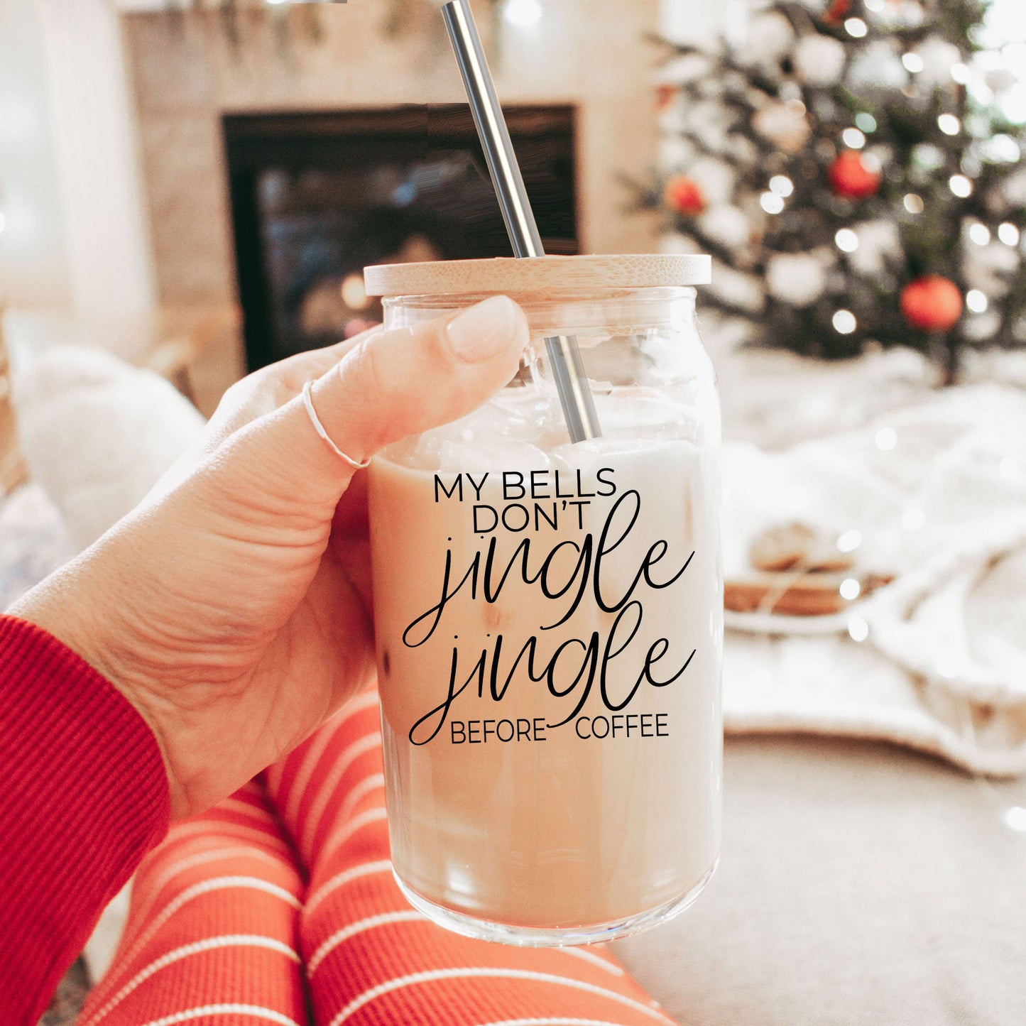 Funny Christmas Coffee Mugs, Glass Cups With Lid & Straw Set: Messy Bun-BLACK